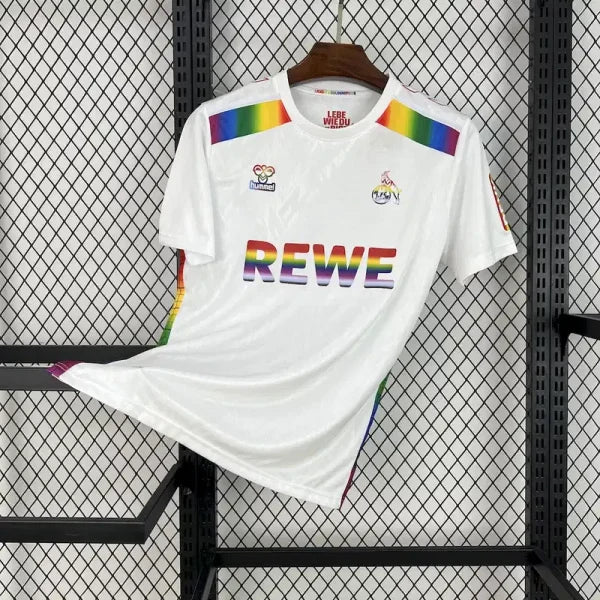 Maillot FC Köln – Sondertrikot "Diversity" 2025/2026 Senior : Un symbole fort pour l’inclusion