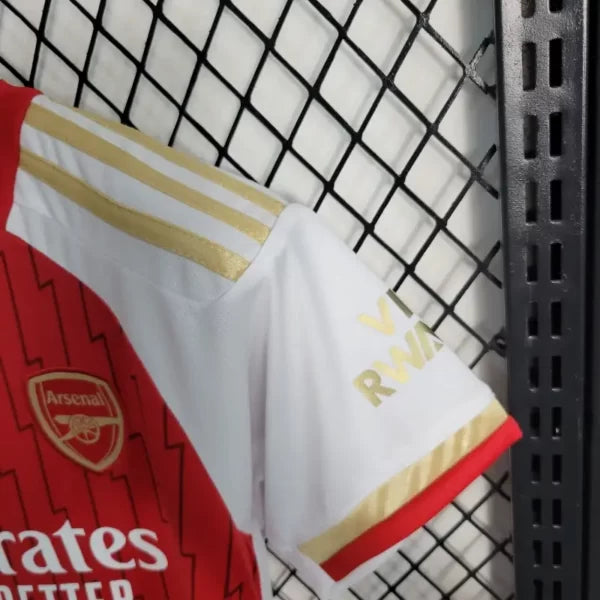 Ensemble Enfant Arsenal Domicile 2023/2024 – Maillot + Short – Rouge & Blanc