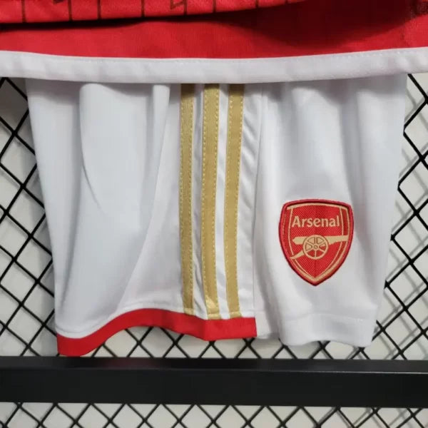 Ensemble Enfant Arsenal Domicile 2023/2024 – Maillot + Short – Rouge & Blanc