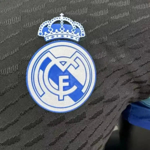 Maillot Real Madrid 2025/26 Editions Spécial Bleu et Noir- Manches courtes