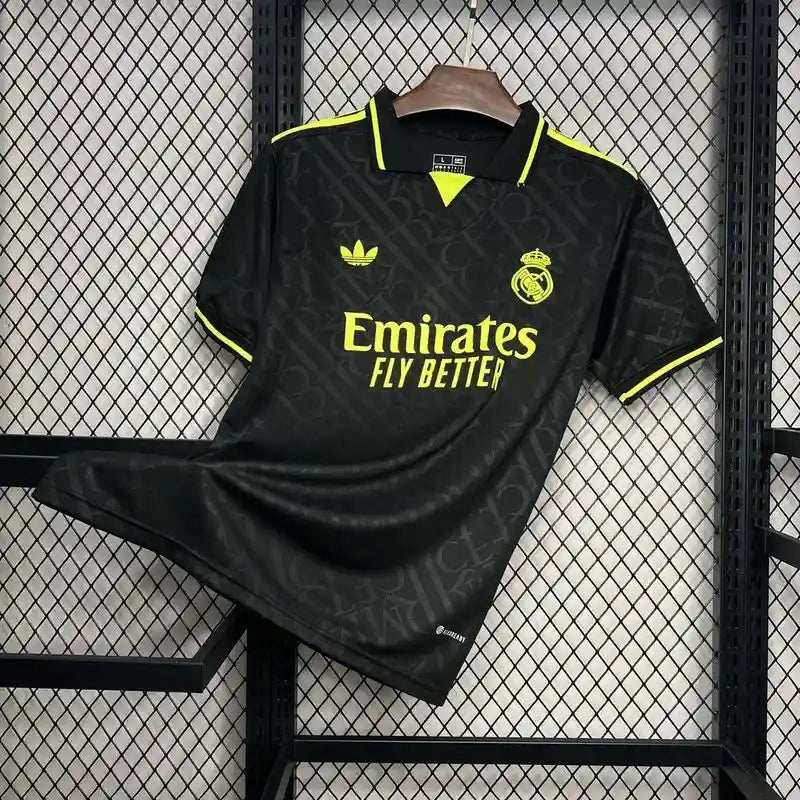 Maillot Real Madrid 2025/26 Editions Spécial Noir et Jaunes- Manches courtes