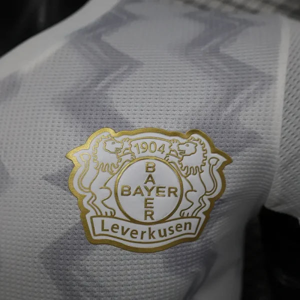 Bayer Leverkusen 2024/2025 – Extérieur