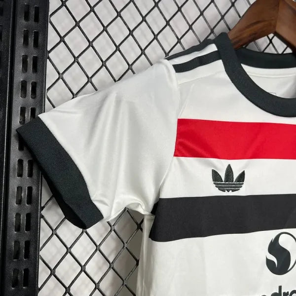 Ensemble enfant Manchester United 2024/2025 –Second Maillot Extérieur (Blanc avec Motifs Argentés)