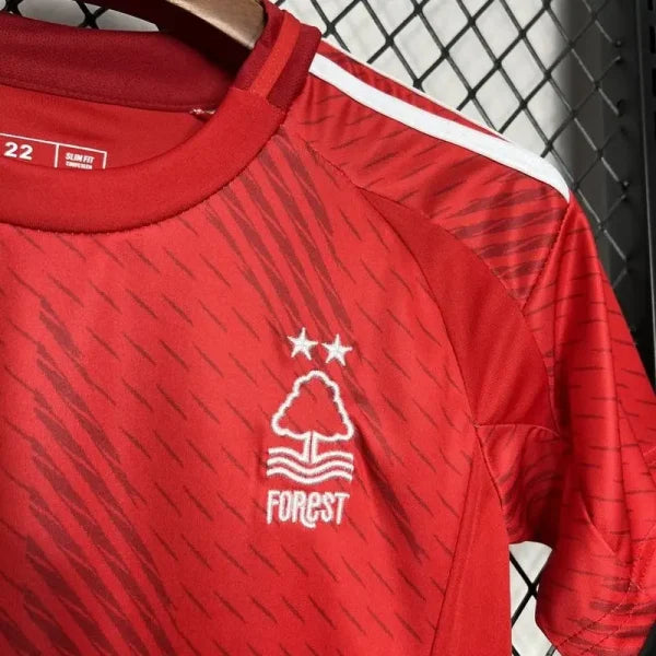 Ensemble Enfant Nottingham Forest 2024/2025 – Domicile