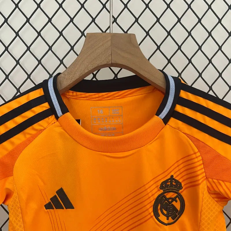 Ensemble enfant Real Madrid 2024/2025 –Extérieur- Orange
