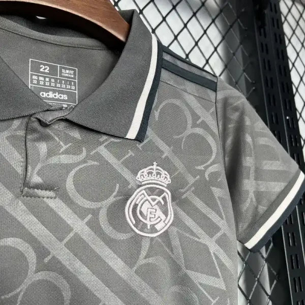 Ensemble enfant Real Madrid 2024/2025 –Edition Third Gris