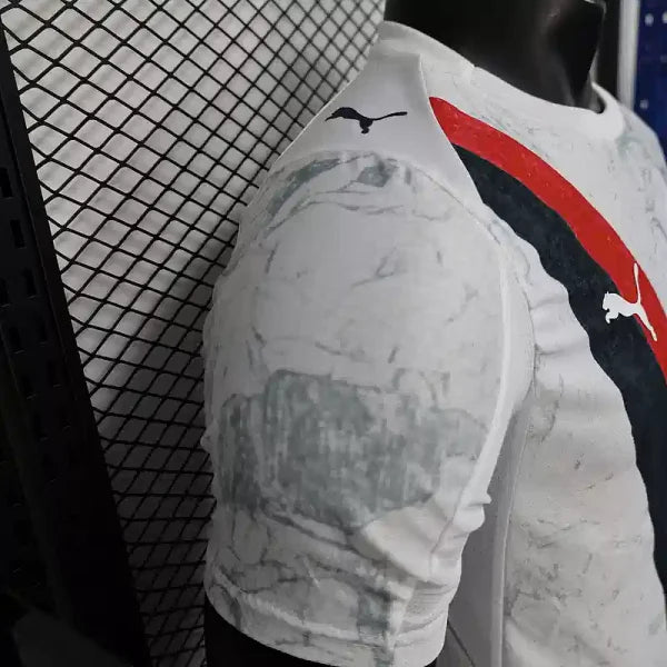 Maillot Manchester City FC 2025/2026 Extérieur– Homme (Blanc à Bande Diagonale Rouge et noir, Version Joueur)