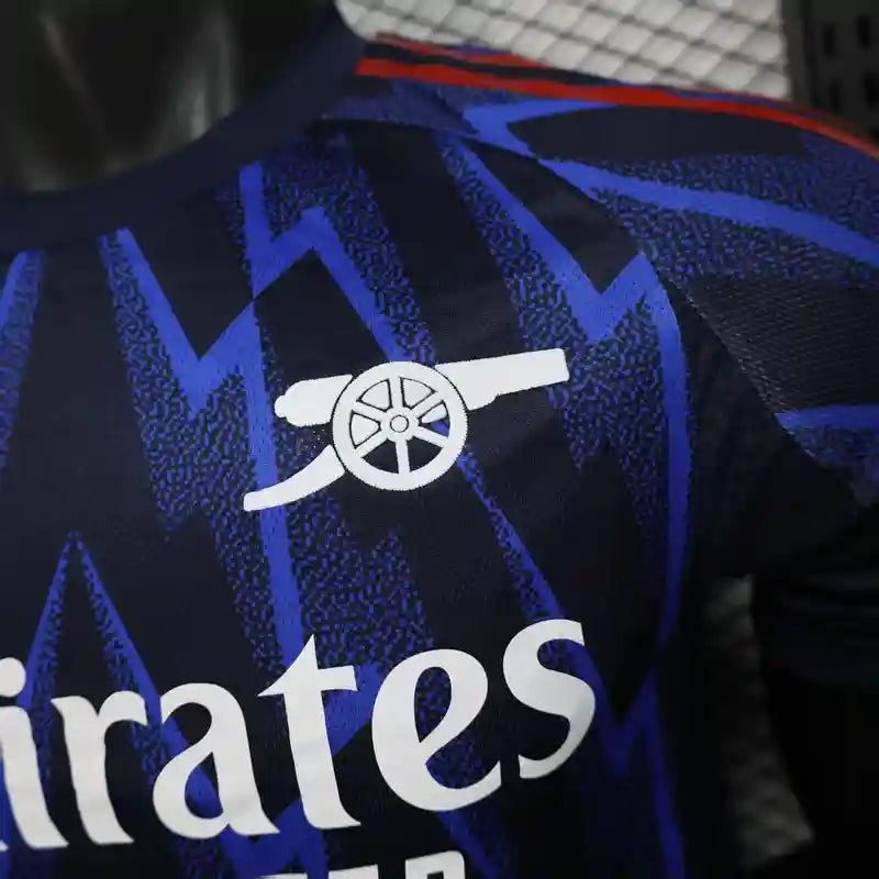 Maillot Extérieur Arsenal 2025/2026 – Bleu Marine & Accents Rouges – Homme