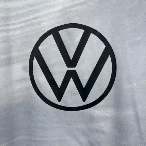 Maillot VfL Wolfsburg 2025/2026 – Extérieur -Sobriété glacée et détails tranchants