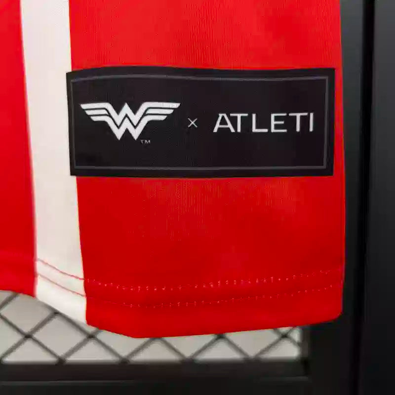 Maillot Spécial Atlético de Madrid x Wonder Woman – Édition 2025/2026 – Homme