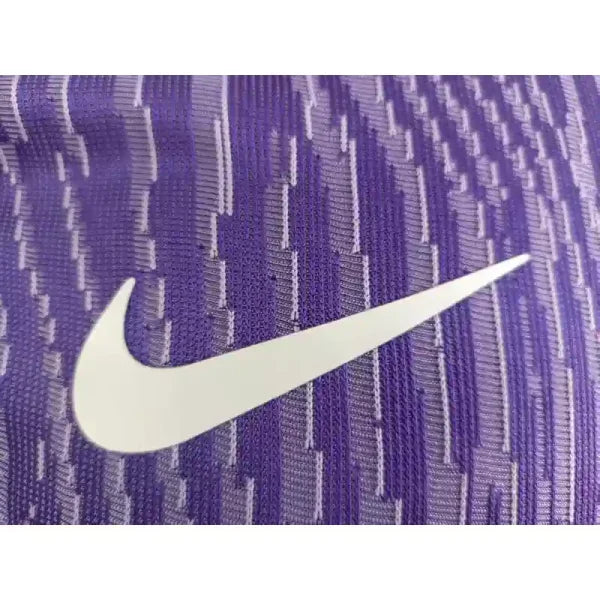 Maillots Chelsea FC 2024/2025 – Maillot Third Homme (Version Joueur, Violet)