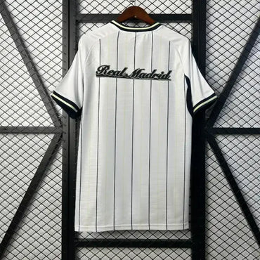 Maillot Real Madrid 2025/26 Édition Spéciale Baseball – Blanc-Noir-Jaune