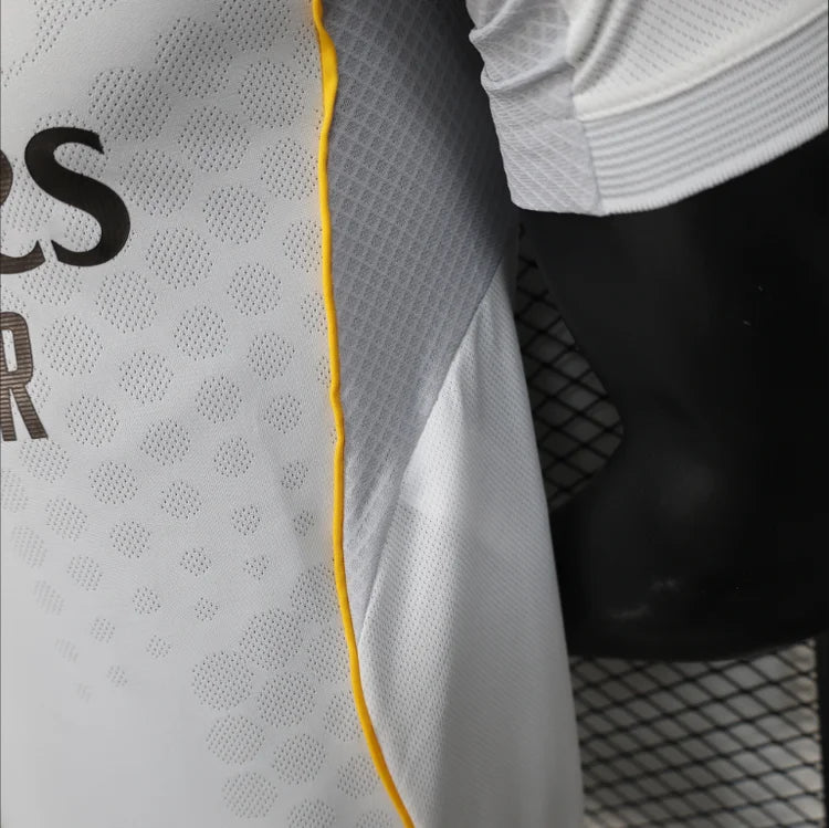 Maillots Homme Domicile Real Madrid 25/26 Blanc S-XXL