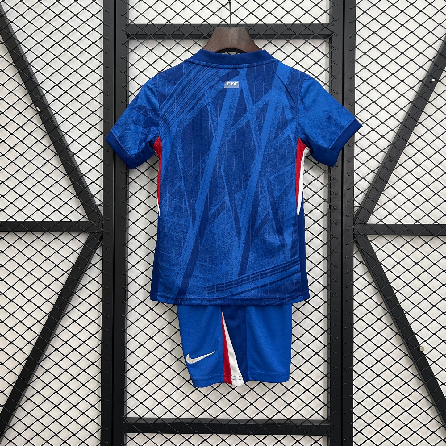 Ensemble Chelsea 2025/2026-Domicile – Ensemble Officiel – Maillot + Short-Ensemble Enfant et Adulte