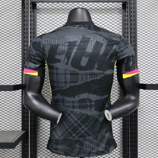 Maillots Chelsea FC 2024/2025 – Ensemble Extérieur Homme (Manches Courtes, Noir & Violet)