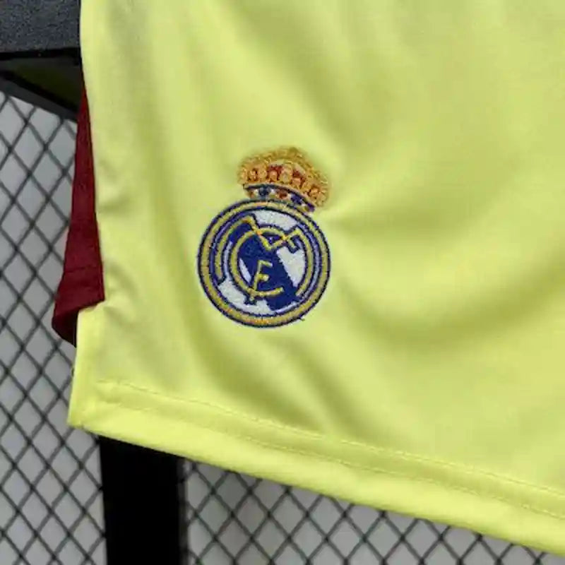 Maillot Gardien Real Madrid 2024/2025 – Troisième Tenue Jaune