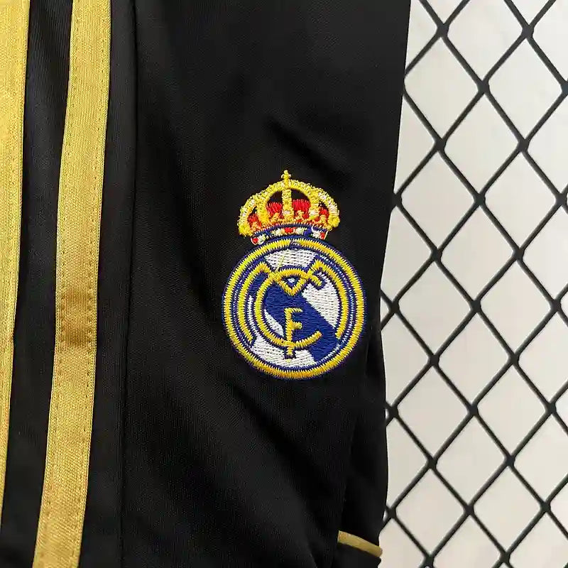 ⚫🟡 Ensemble Enfant Real Madrid Rétro 2011/2012 – Extérieur Noir Doré