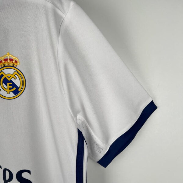 Maillot Real Madrid Rétro Homme 2016/2017 – Domicile Manche Courte