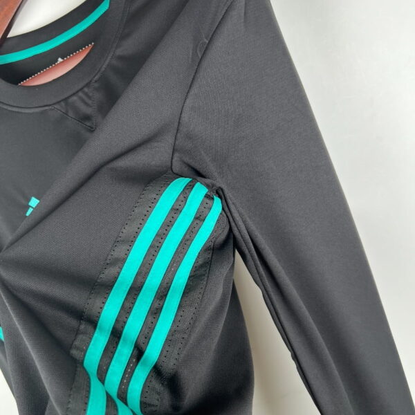 Maillot Real Madrid Rétro Homme 2017/2018 – Third Noir Manches Bleues Manches Longues