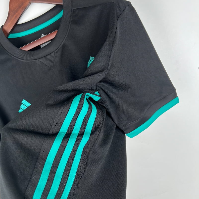 Maillot Real Madrid Rétro Homme 2017/2018 – Third Noir Manches Bleues