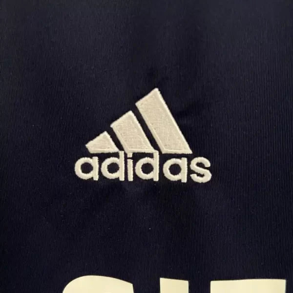 Maillot Real Madrid Rétro Homme 2004/2005 – Extérieur Noir