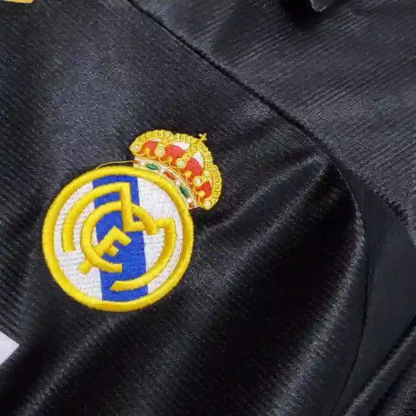 Maillot Real Madrid Rétro Homme 1998/1999 – Extérieur Noir/ Or