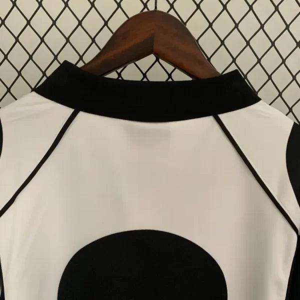 🖤⚪ Maillot Rétro Juventus 1997/98 – Domicile Manches Longues