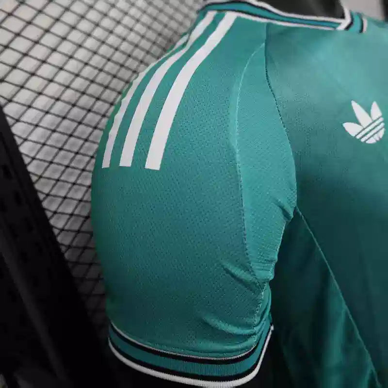 Maillots Liverpool FC 2025/2026 – Maillot Third Homme (Bleu Turquoise)