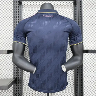 Maillot Juventus 2025/26 – Édition Spéciale Épaule Jaune ; Violet