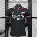 Maillot Arsenal 2025/2026 Edition Spéciale – Noir ; Finition Rouge – Homme –