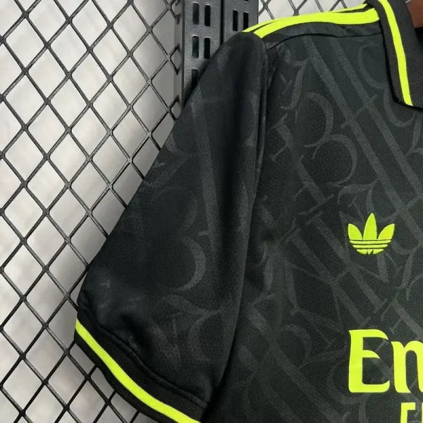 Maillot  Real Madrid 2025/26 Editions Spécial Noir et Jaunes- Manches courtes