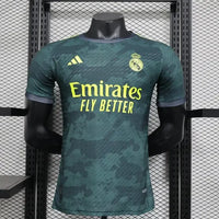 Maillot Real Madrid Edition spécial Mili-vert  2025/2026 Vert