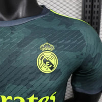 Maillot Real Madrid Edition spécial Mili-vert  2025/2026 Vert