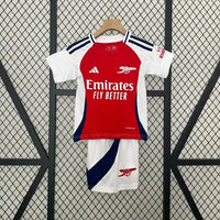 Ensemble Enfant Arsenal Domicile 2024/2025 – Maillot + Short +&nbsp; – Rouge &amp; Blanc
