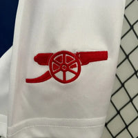 Ensemble Enfant Arsenal Domicile 2024/2025 – Maillot + Short +&nbsp; – Rouge &amp; Blanc