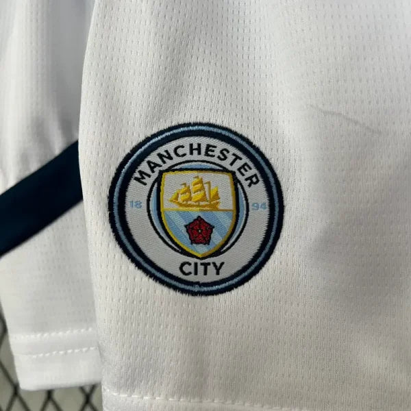 Ensemble enfant Manchester City FC 2024/2025 – Ensemble Domicile Enfant (Maillot + Short)