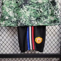 Ensemble Enfant Manchester United 2024/2025 – Ensemble Enfant Football (Vert avec Motif Blanc + Short Noir)
