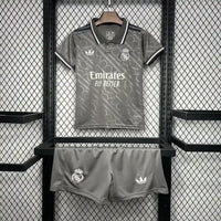 Ensemble enfant Real Madrid 2024/2025 –Edition Third Gris