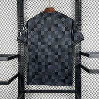 Manchester City FC 2024/2025 – Maillot Édition Spéciale damier Noir et Gris Homme