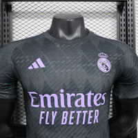 Maillot Real Madrid 2025/26 – Édition Spéciale Noir et Violette