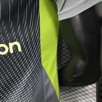 Maillot Manchester United 2025/2026 – Maillot Second Extérieur Joueur (Noir avec Nuances Jaune Fluo)