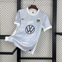 Maillot VfL Wolfsburg 2025/2026 – Extérieur -Sobriété glacée et détails tranchants
