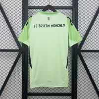 Maillot Bayern Munich 2025/2026 – Maillot Gardien Vert