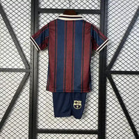 Ensemble Enfant Barcelone Edition spécial Commémorative 2025/2026 Domicile Bleu et Rouge