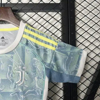 Ensemble Enfant  Juventus 2025/26  –  Extérieur