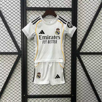 Ensemble enfant Real Madrid 2025/2026 –Domicile Blanc