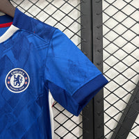 Ensemble Chelsea 2025/2026-Domicile – Ensemble Officiel – Maillot + Short-Ensemble Enfant et Adulte