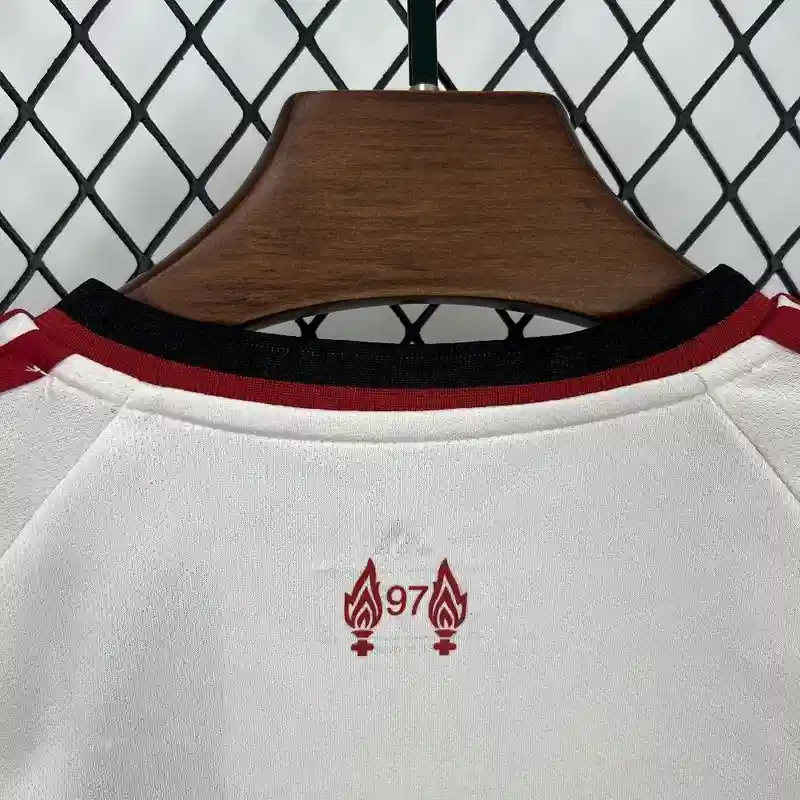 Ensemble Liverpool- 2025-2026 -Extérieur-Enfant et adulte-Manches courtes