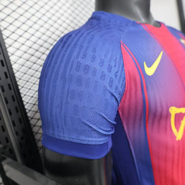 Maillot FC Barcelone 2025/2026 –Domicile- Édition spéciale « Play » – Manches courtes