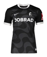 Maillot SC Fribourg 2025/2026 – Extérieur Élégance nocturne et esprit de la Forêt-Noire